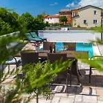 Florami Holiday home Pula