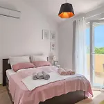 Florami Holiday home *