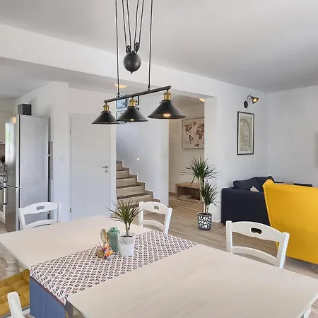 Florami Ferienhaus *