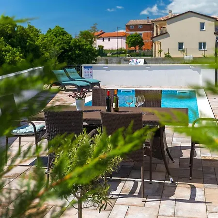Florami Holiday home Pula